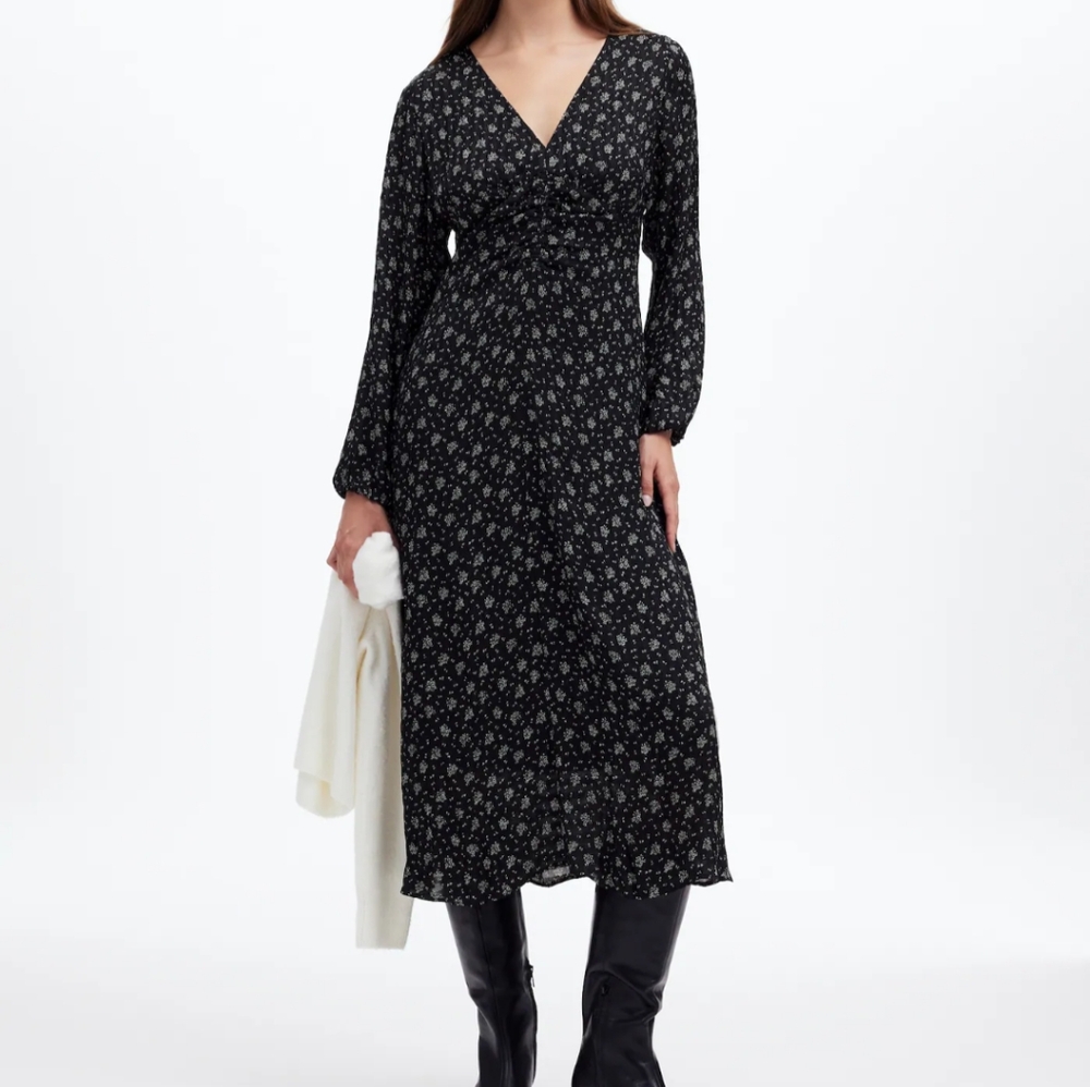 Sold On M! NWT Madewell Ruched Midi Dress